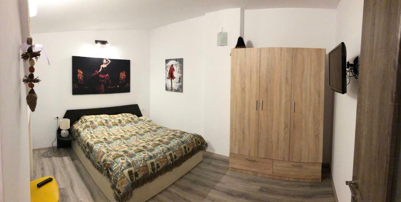 Апартаменты White Loft Old Town Констанца Экстерьер фото